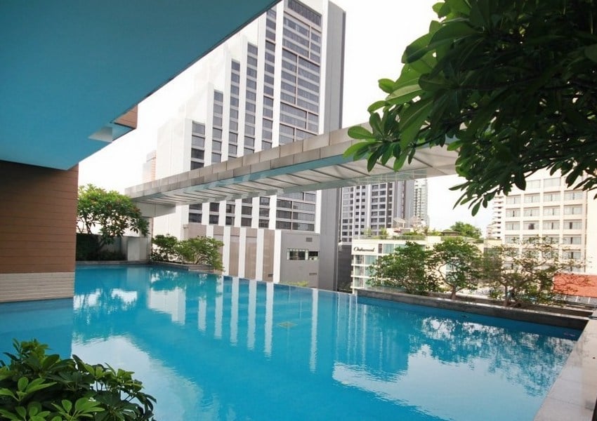 Siri-Residence-swimming pool