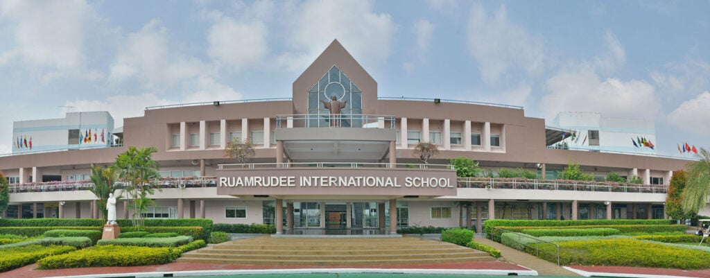 Ruamruedee International School