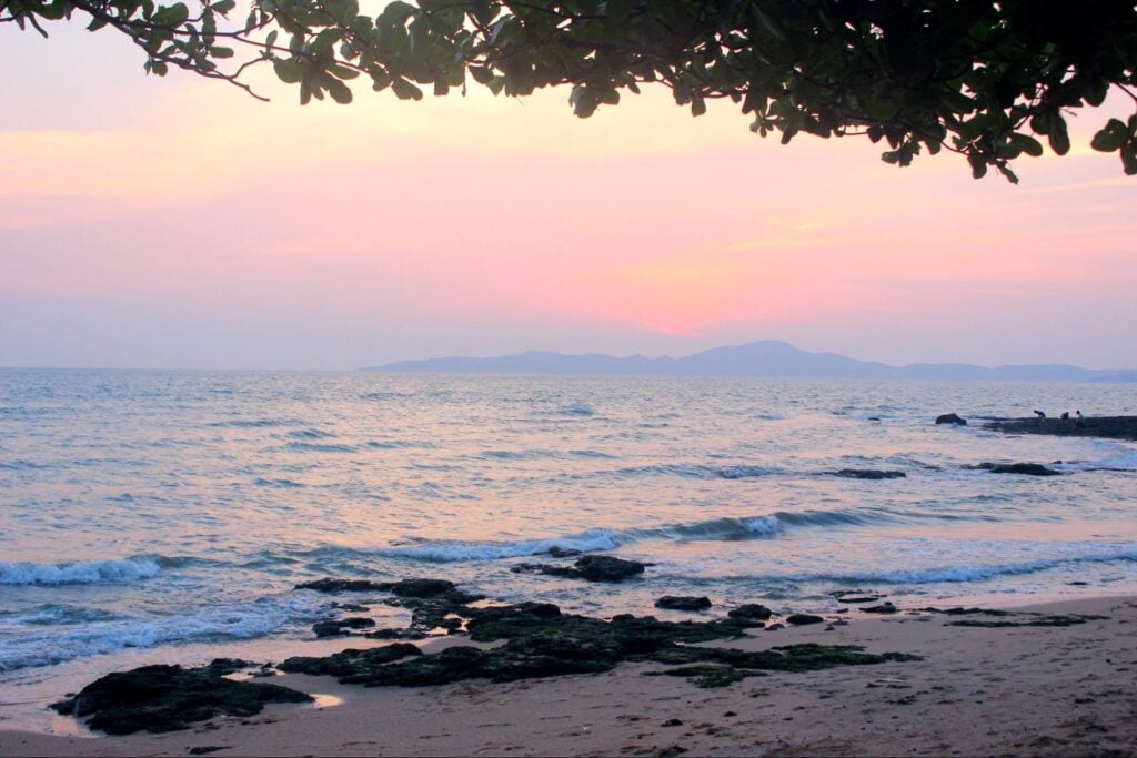 หาดยินยอม - Yinyom Beach