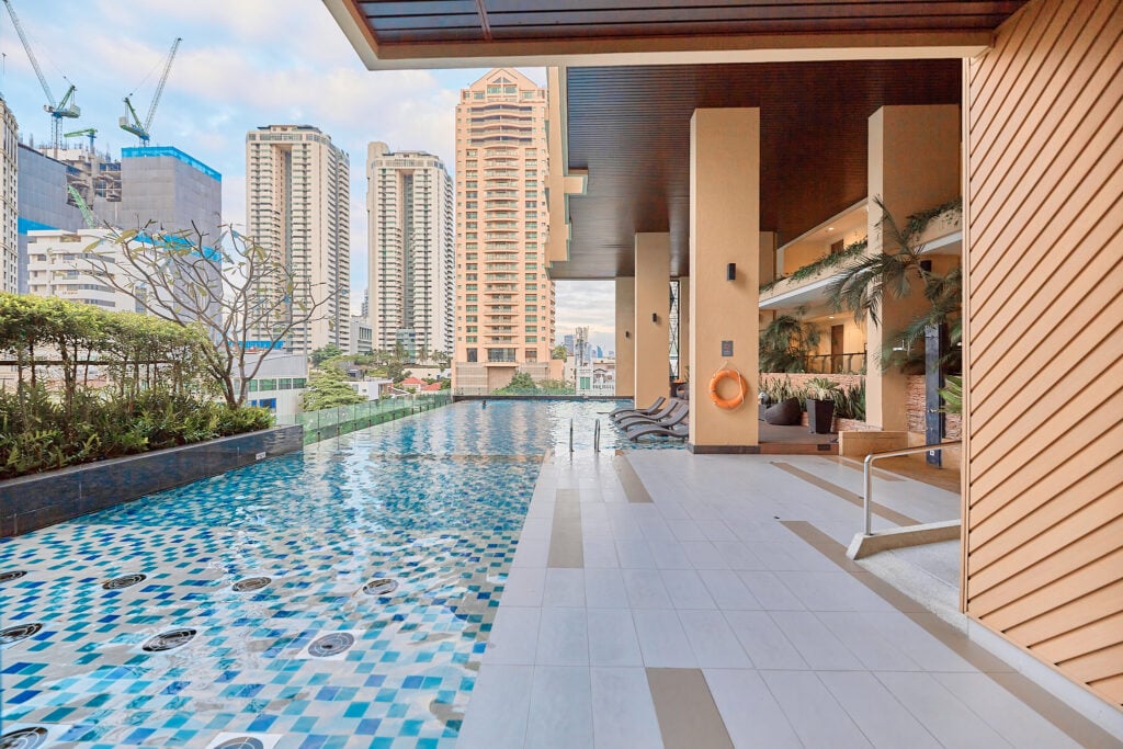 Supalai Elite Sathorn - Suanplu Swimming Pool