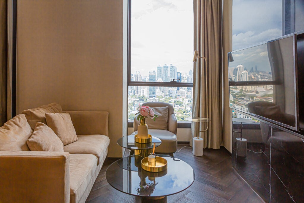 The Esse Sukhumvit 36 1 Bedroom