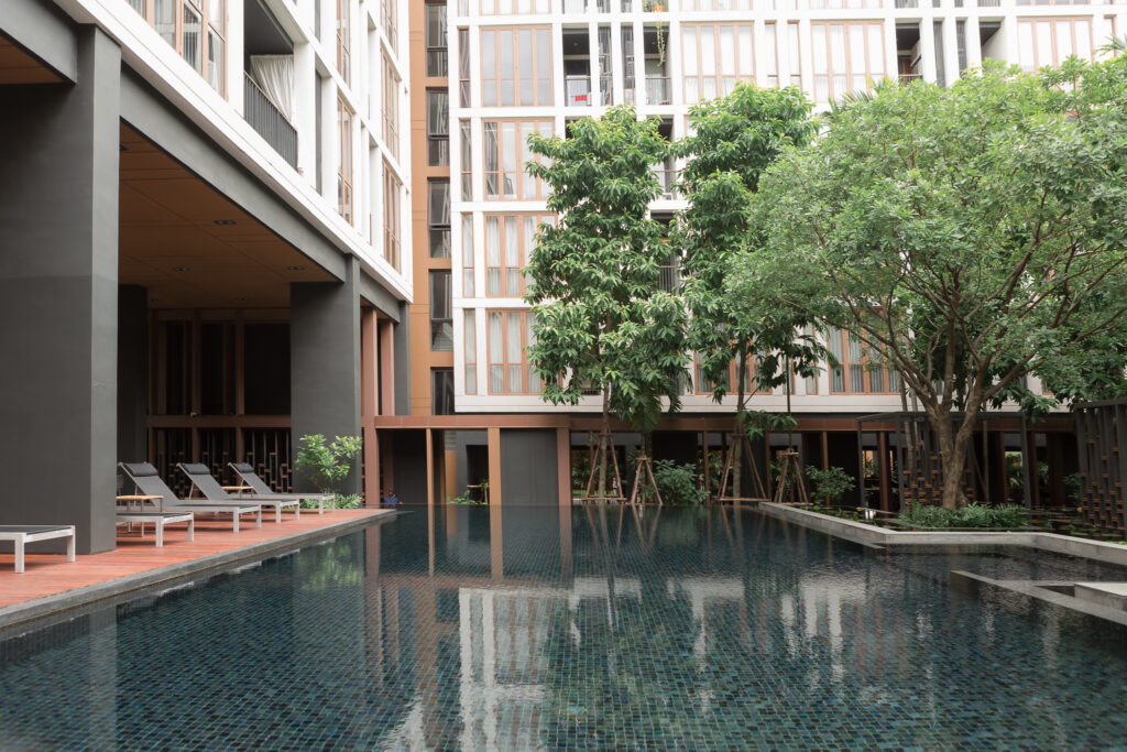 Hasu Haus Sukhumvit 77 - Swimming Pool