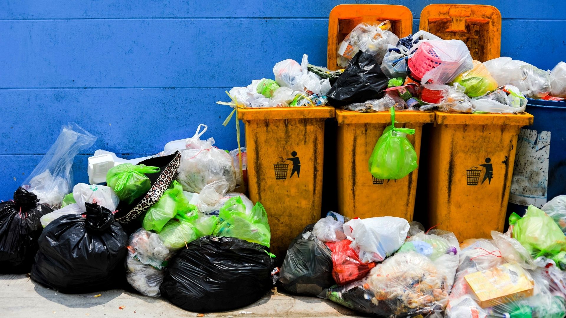 From Trashy Neighbors to a Clean Community Treating garbage issues