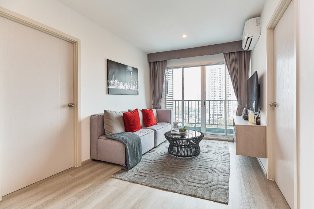 Elio Sathorn-Wutthakat 2 Bedrooms