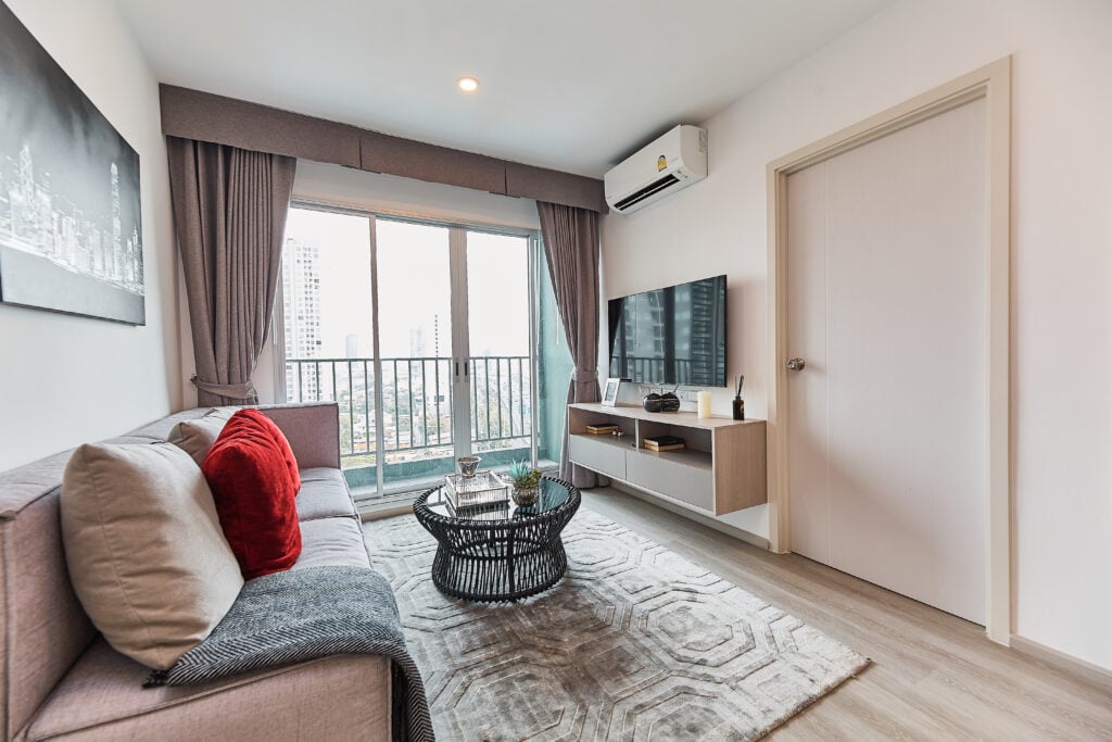 Elio Sathorn-Wutthakat 2 Bedrooms