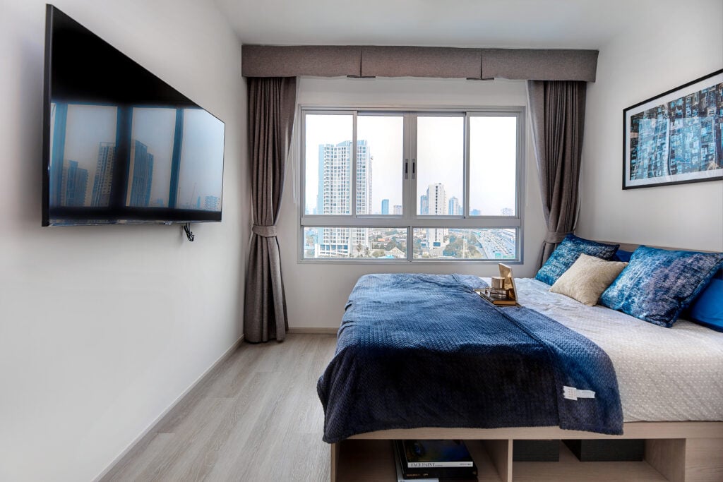 Elio Sathorn-Wutthakat 2 Bedrooms