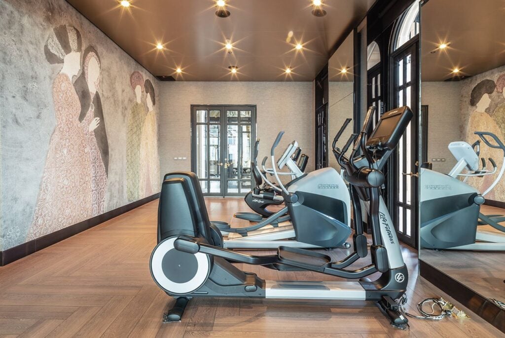 The Diplomat 39 Fitness Center