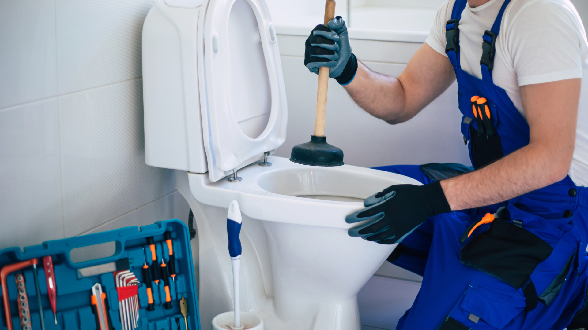 How to Use a Toilet Auger: A Step-by-Step Guide