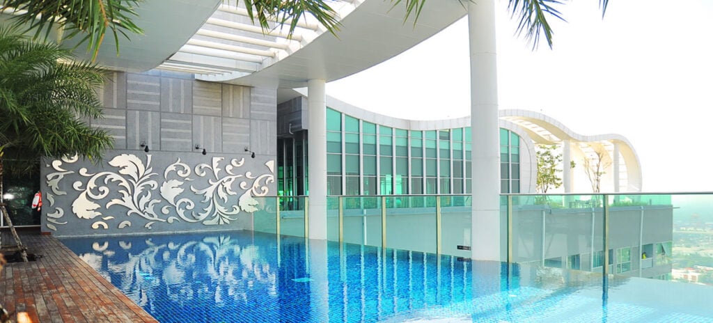 Rhythm Sukhumvit 50 Swimming Pool