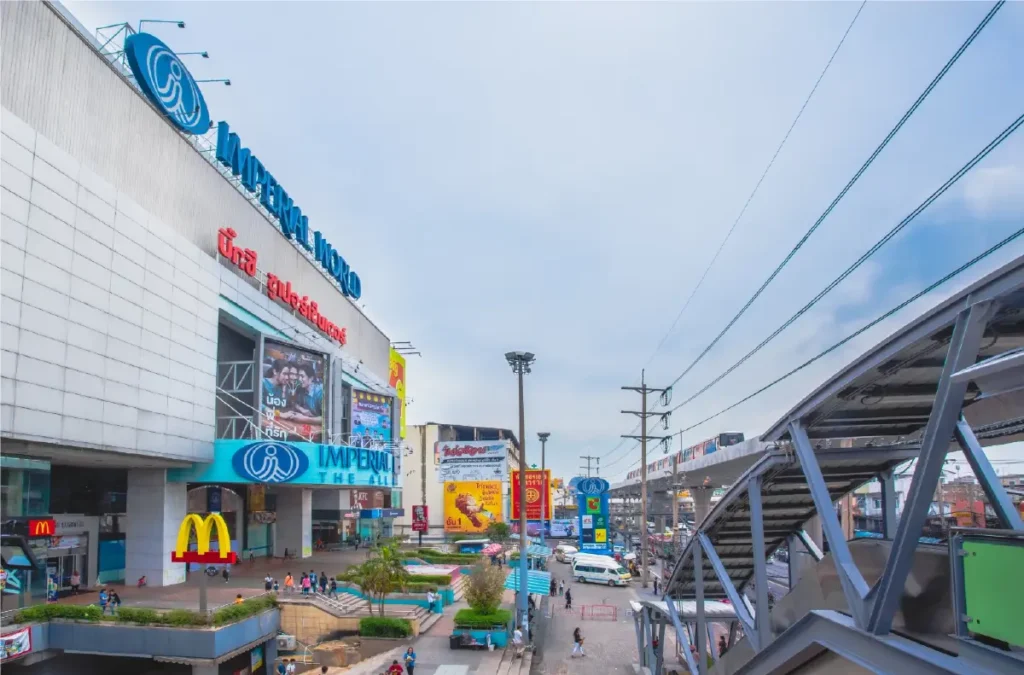 Imperial World Samrong